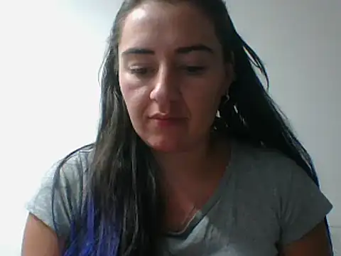  karlie kloss  online show from January 31, 2025, 1:54 am