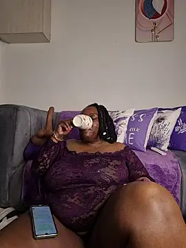 ThickianaRider online show from June 17, 2026, 7:41 am