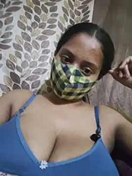 bigtitsqueen online show from June 1, 2026, 5:34 pm