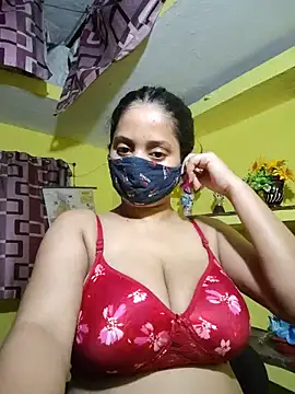 Snapshot of bigtitsqueen chatting on June 6, 2026, 8:03 pm bigtitsqueen online show from June 6, 2026, 8:03 pm