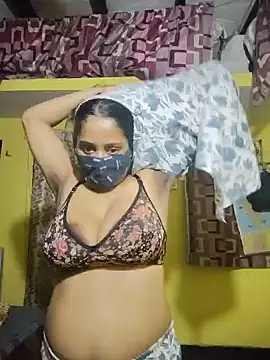 Snapshot of bigtitsqueen chatting on June 13, 2026, 4:38 pm bigtitsqueen online show from June 13, 2026, 4:38 pm