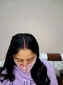 bigtitsqueen online show from October 26, 2025, 6:14 am