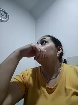 MirandaSoto online show from February 5, 2026, 3:46 am