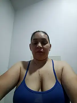 MirandaSoto online show from May 1, 2026, 4:39 am