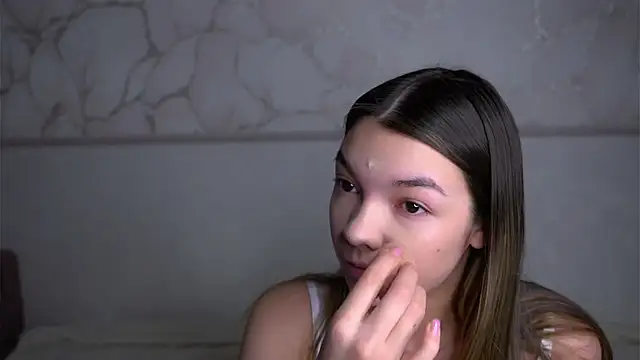 Snapshot of VeronaAppleberry chatting on February 13, 2026, 1:05 am VeronaAppleberry online show from February 13, 2026, 1:05 am