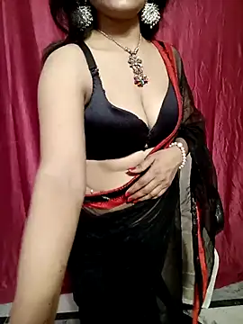 Stripy Doll online show from September 16, 2025, 3:24 pm