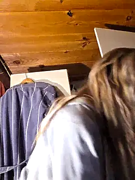 Snapshot of lisalustjouw chatting on April 12, 2026, 8:50 am lisalustjouw online show from April 12, 2026, 8:50 am