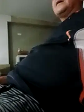 Snapshot of luchoarr chatting on March 18, 2026, 2:58 am luchoarr online show from March 18, 2026, 2:58 am