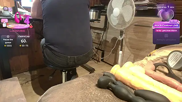 misteryman1956 online show from July 13, 2026, 5:07 am