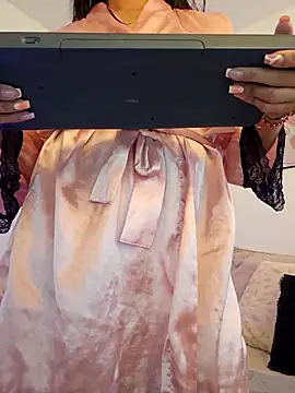 VictoriaEvaans  online show from February 1, 2026, 5:55 pm