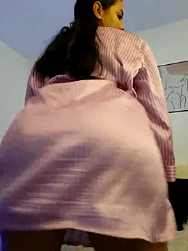 VictoriaEvaans  online show from September 23, 2025, 10:28 pm