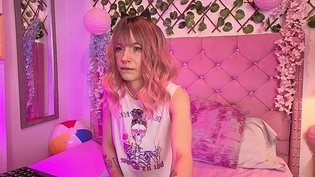 lauren evans96 online show from December 3, 2025, 3:51 am