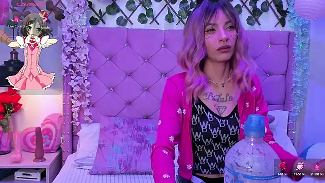 lauren evans96 online show from September 30, 2025, 3:12 am