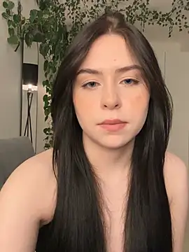  SweetCandyy online show from March 14, 2025, 9:21 pm