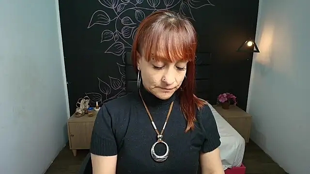 Snapshot of NatashaMason_ chatting on October 15, 2025, 11:40 am NatashaMason online show from October 15, 2025, 11:40 am