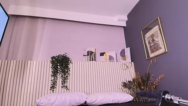 karina gomez 18 online show from June 6, 2026, 11:48 am