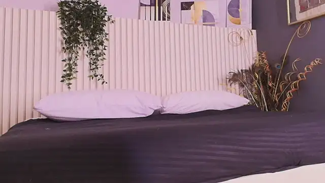 karina gomez 18 online show from June 7, 2026, 1:05 pm