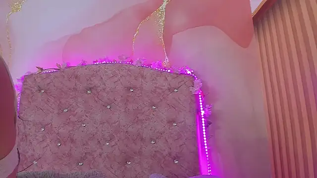 Bella  sweet online show from December 19, 2025, 10:39 am