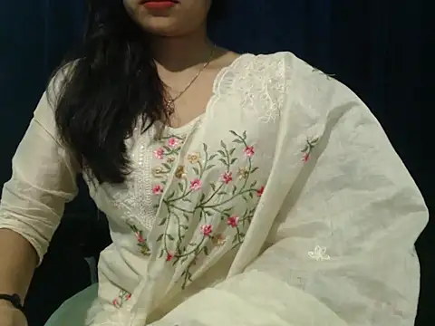 Yashi online show from May 3, 2026, 3:26 pm