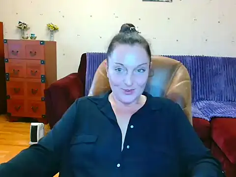 Alice3694 online show from November 2, 2025, 2:00 pm