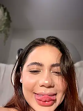 Aryrosee online show from March 23, 2026, 11:59 pm