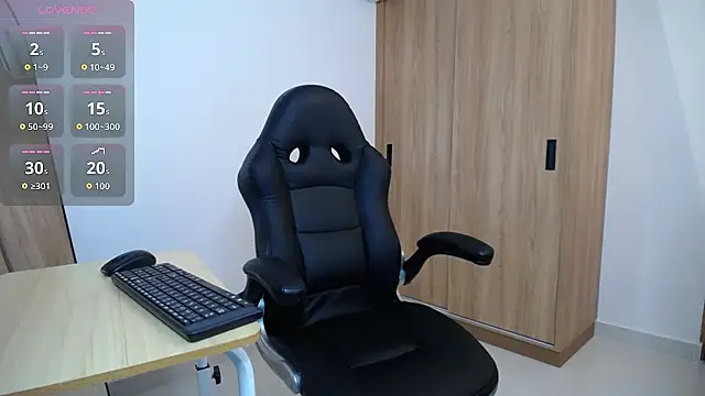 karoll marquez online show from October 10, 2025, 9:59 pm