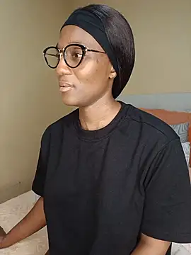 Lucy Blacksilk online show from July 1, 2026, 7:58 pm