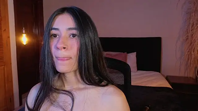 ChloeTurner  online show from March 3, 2026, 8:05 pm