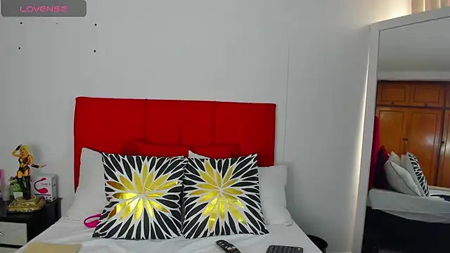 emagarcia online show from November 17, 2025, 12:53 pm