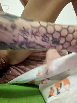 roxi katty online show from March 15, 2025, 6:03 am