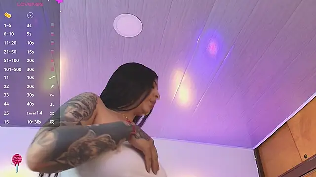  gaby2 online show from March 6, 2026, 11:49 am