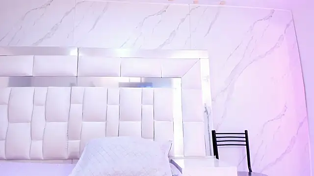 BritneyCollins online show from November 20, 2025, 11:55 am