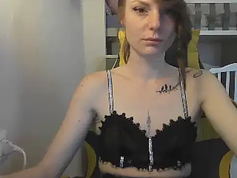 Feli blue online show from March 12, 2025, 9:02 am