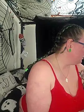 Bunny Cummings online show from October 22, 2025, 1:32 pm