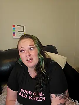 Bunny Cummings online show from September 23, 2025, 9:44 pm