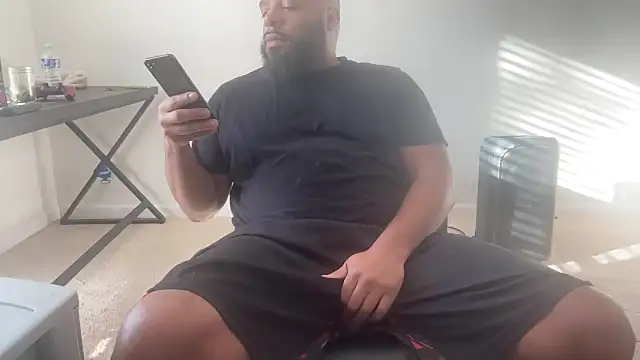 Snapshot of Bbcfun44 chatting on February 9, 2026, 2:59 pm Bbcfun44 online show from February 9, 2026, 2:59 pm