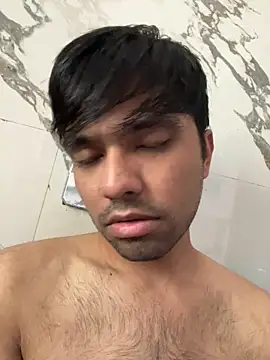 Snapshot of BoyzaraHatke chatting on March 14, 2026, 7:03 am BoyzaraHatke online show from March 14, 2026, 7:03 am