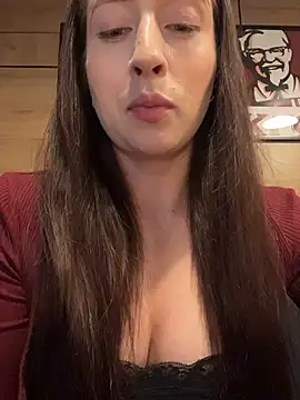 Holly Play online show from July 6, 2026, 10:00 am