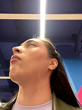 Holly Play online show from September 26, 2025, 10:22 am