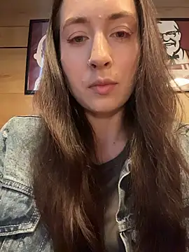 Holly Play online show from July 12, 2026, 8:59 am