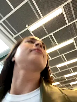 Holly Play online show from September 29, 2025, 10:11 am