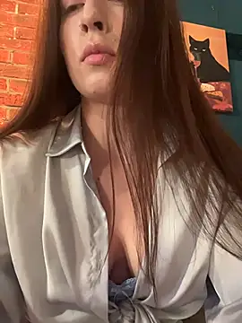 Holly Play online show from July 27, 2026, 10:00 am