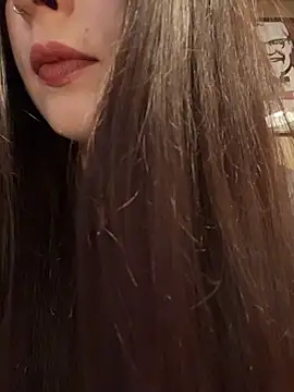 Holly Play online show from June 24, 2026, 10:03 am