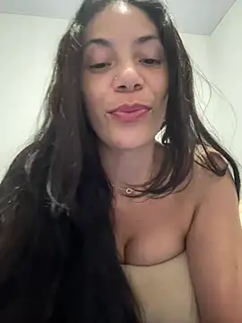 Rainha Travessa online show from July 27, 2026, 6:59 pm