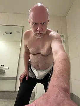 FLSexyGuy online show from May 2, 2026, 1:05 pm