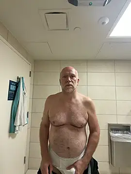 FLSexyGuy online show from April 26, 2026, 12:46 pm