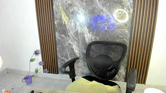 nicol jone1 online show from November 8, 2025, 11:08 pm