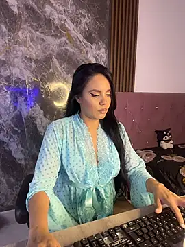 nicol jone1 online show from June 30, 2026, 10:10 pm
