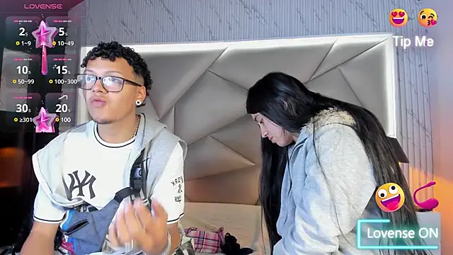 Bonny Bonss online show from March 17, 2025, 11:35 pm