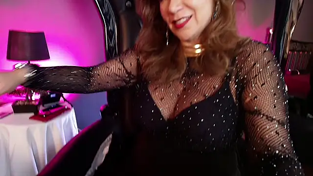 MelaniaKnauss online show from February 2, 2026, 8:41 pm